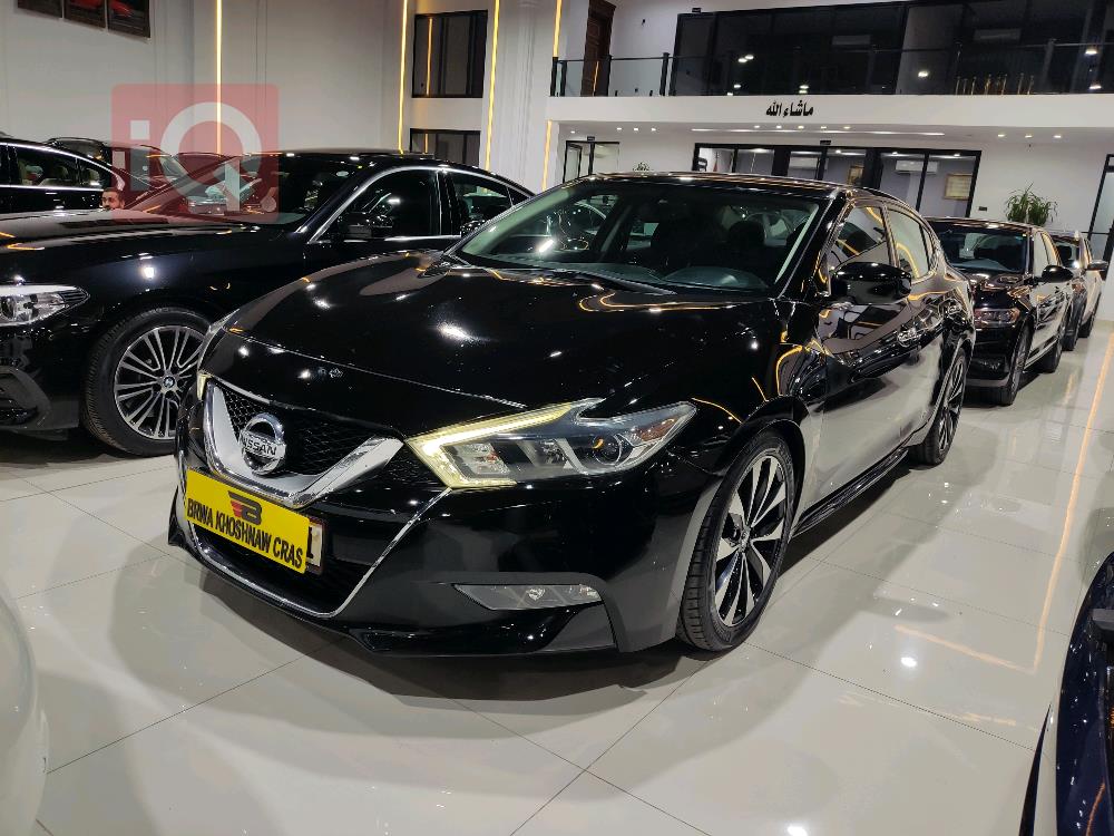 Nissan Maxima